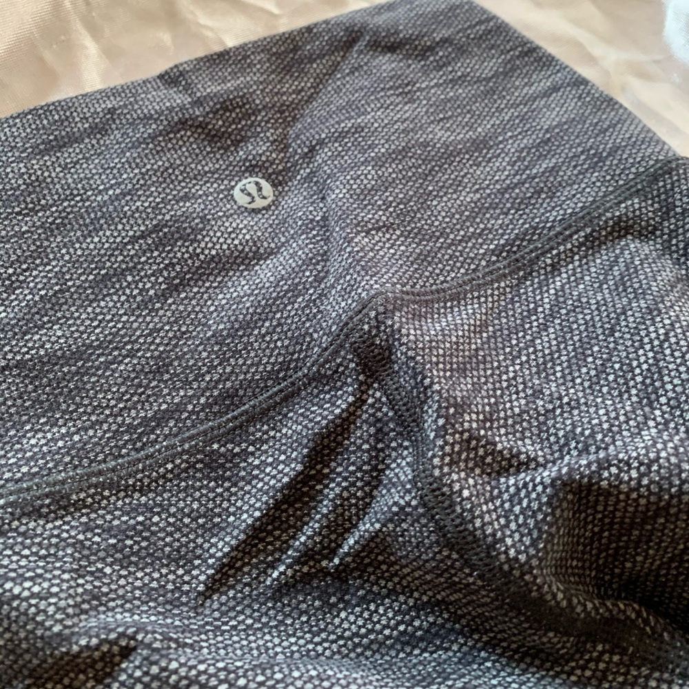 Lululemon gray leggings - Picture 6 of 6
